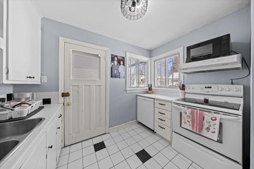 Photo 9 - 08-016A2527