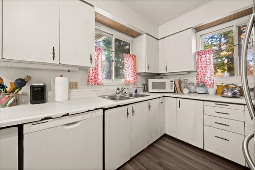 Photo 16 - 56-New Interior