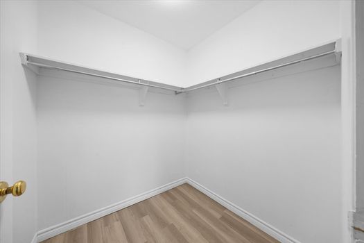 11. Closet