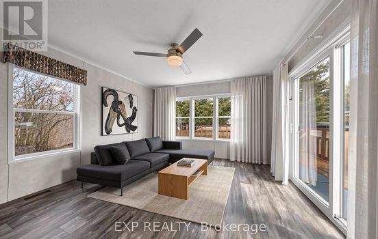 Living Room 2 (1).jpg Option 2