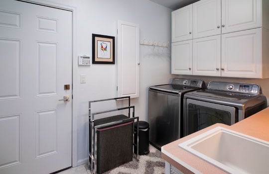 laundry-room-with-sink