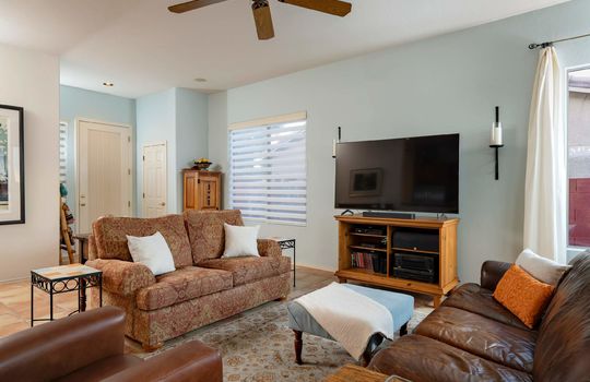Living Space Shot 4