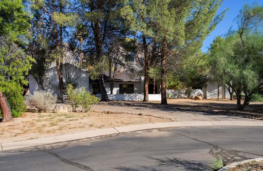 On Cul-de-sac Golf Course Lot