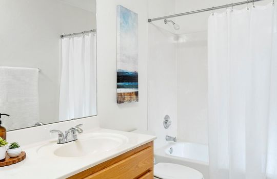 Full Guest Bath