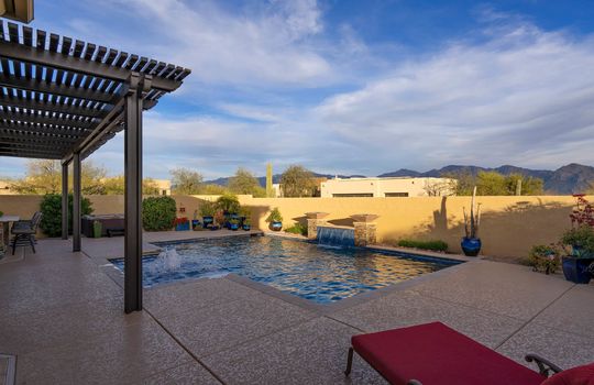 Outdoor Space With Lounge Area an Mountain Views