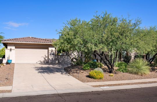 Plenty of Driveway Parking