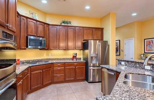 Kitchen offers all appliances including a 5 burner gas range and dual ovens