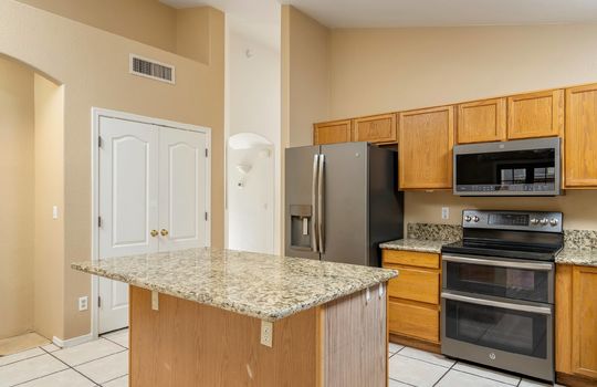 Newer Appliances Include Range With Dual Ovens