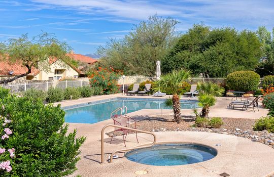 Community Pool-Spa