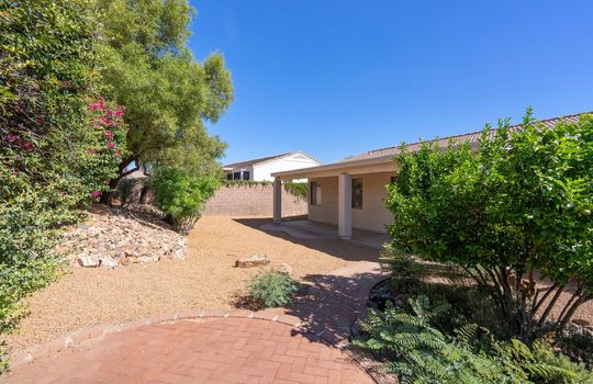 Fulled Walled Outdoor Space