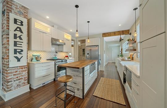 16-Kitchen