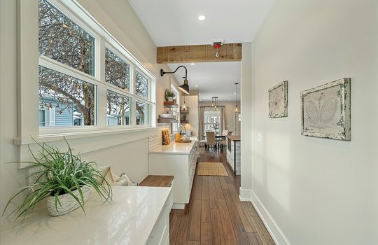 25-Bench in Mud Room