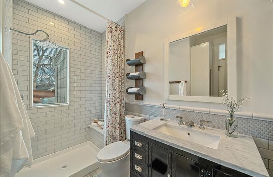 31-Bathroom