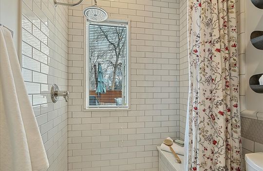 34-Shower