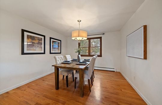 10-Dining Room