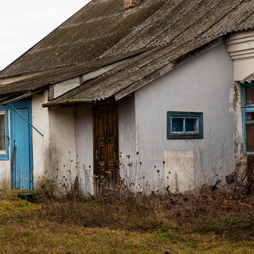 Fixer-Upper or Fully Finished? Deciding Which Home Is the Better Buy in 2025