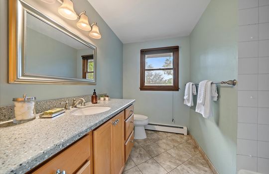 40-Hall Bath