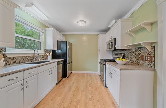 11-Kitchen