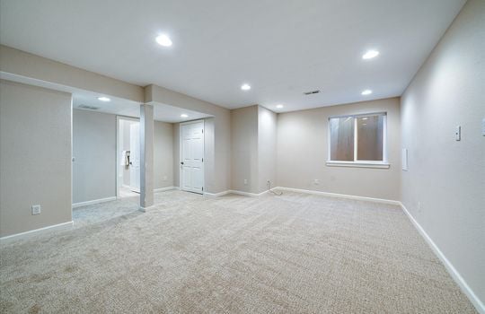 27-DSC08458