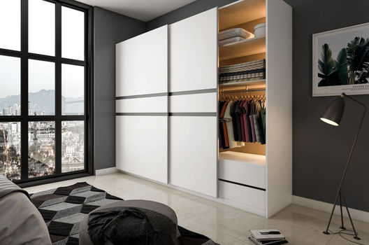 pexels-houzlook-com-7856097