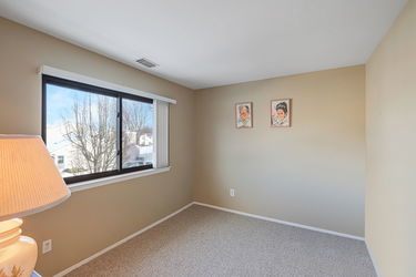 15-web-or-mls-15044 Final 0015