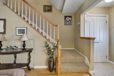 9-web-or-mls-15044 Final 0009