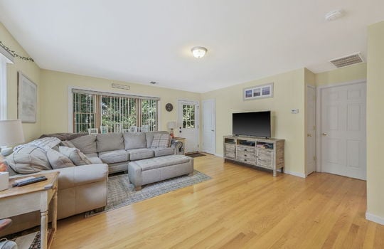 49-web-or-mls-17347 Final 0049