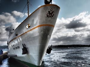 adlerauge-ship-527728_1280