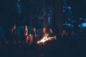 pexels-bonfire-1867275_1280