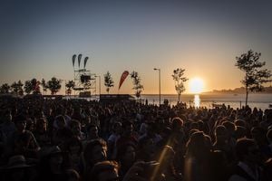 ruineves-sun-1938459_1280