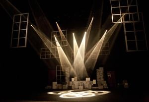 383961-theater-stage-430552_1280