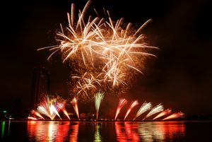 buidacninh-firework-1496130_1280