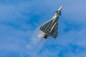 ho7dog-planes-1417032_1280