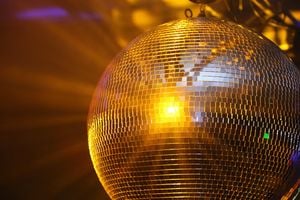 juvo_des-disco-5663393_1280
