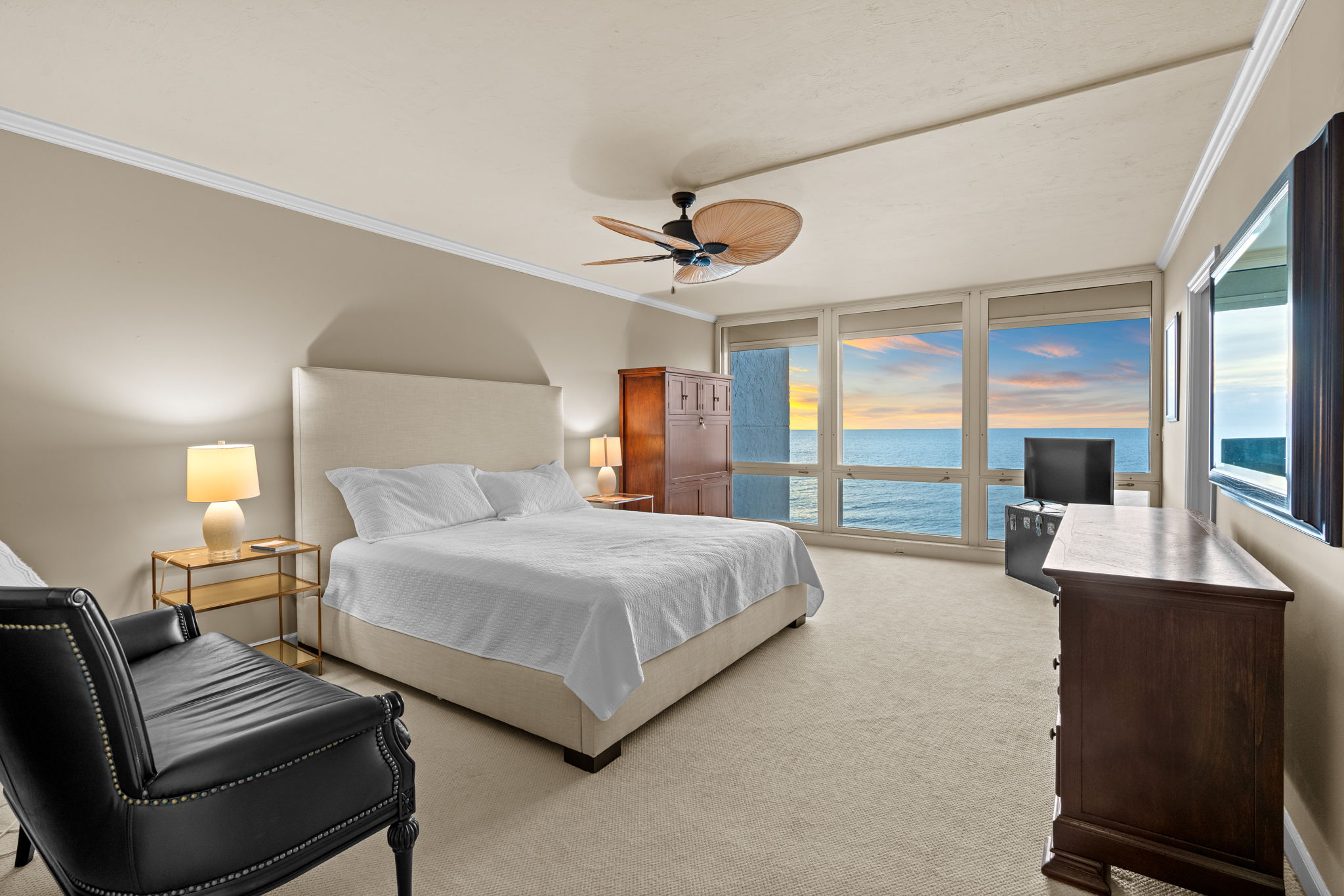 4051 Gulf Shore Blvd N #902 | Master Bedroom