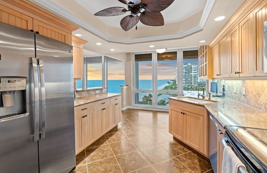 10-web-or-mls-4051-gulf-shore-blvd-902