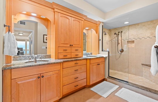18-web-or-mls-4051-gulf-shore-blvd-902