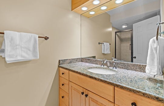 23-web-or-mls-4051-gulf-shore-blvd-902