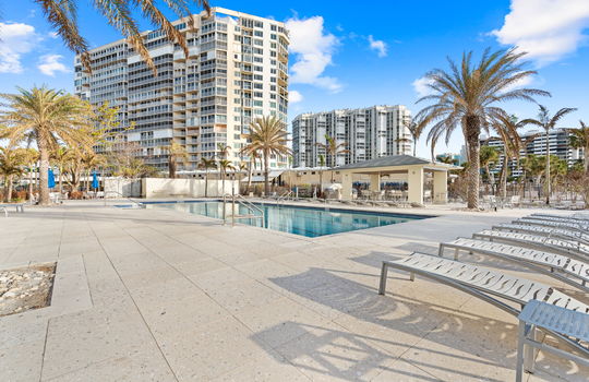 27-web-or-mls-4051-gulf-shore-blvd-902