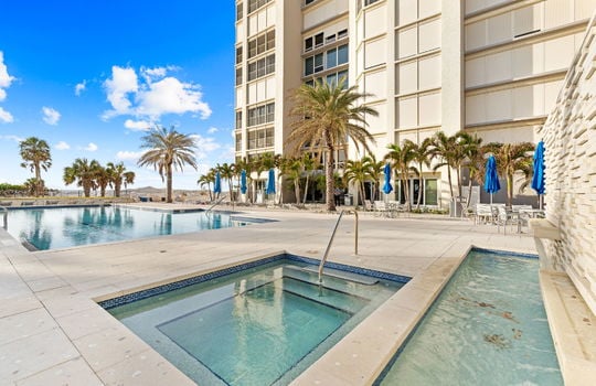 31-web-or-mls-4051-gulf-shore-blvd-902