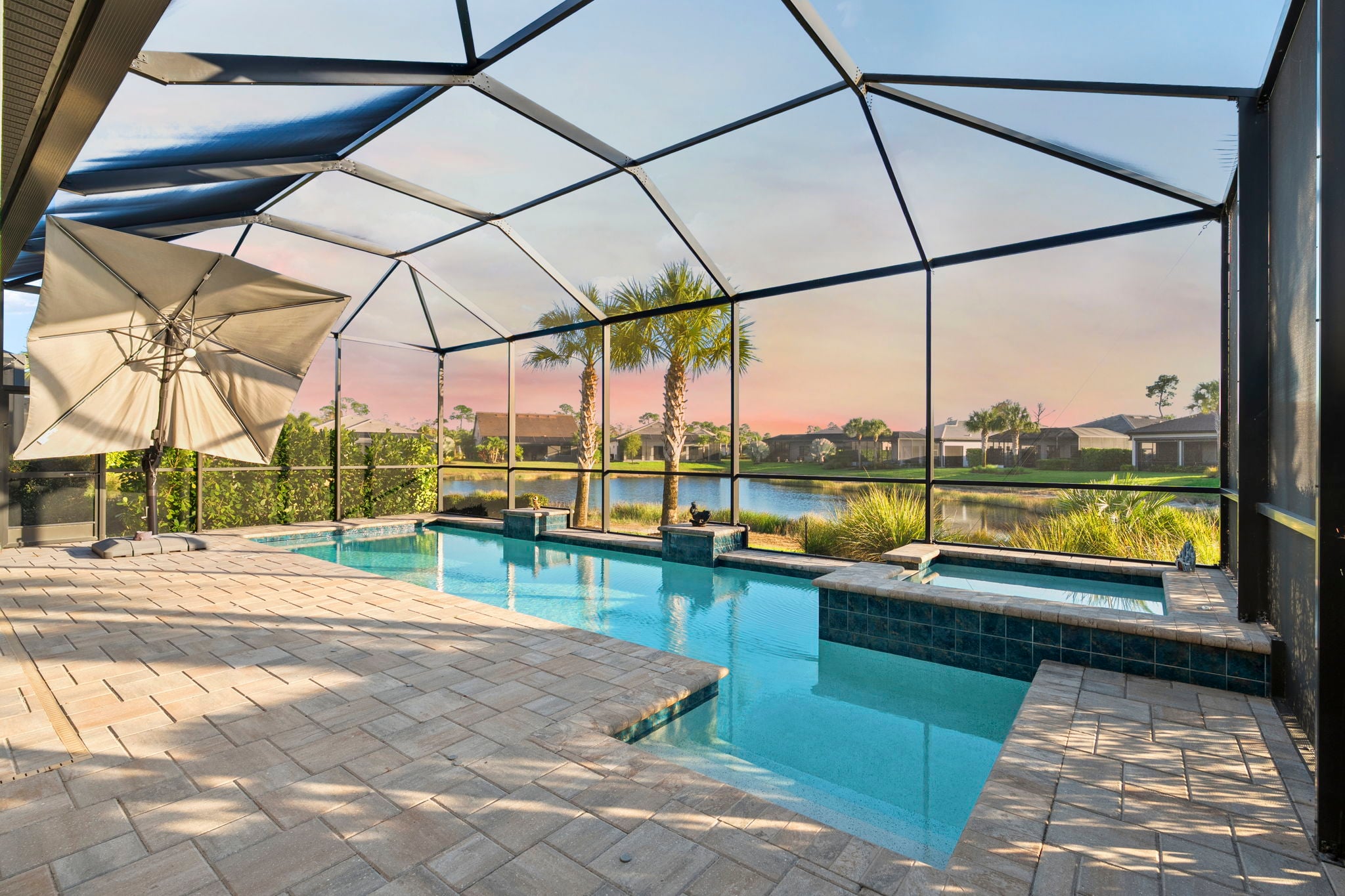 9811 Everglades Dr | Pool & Lanai