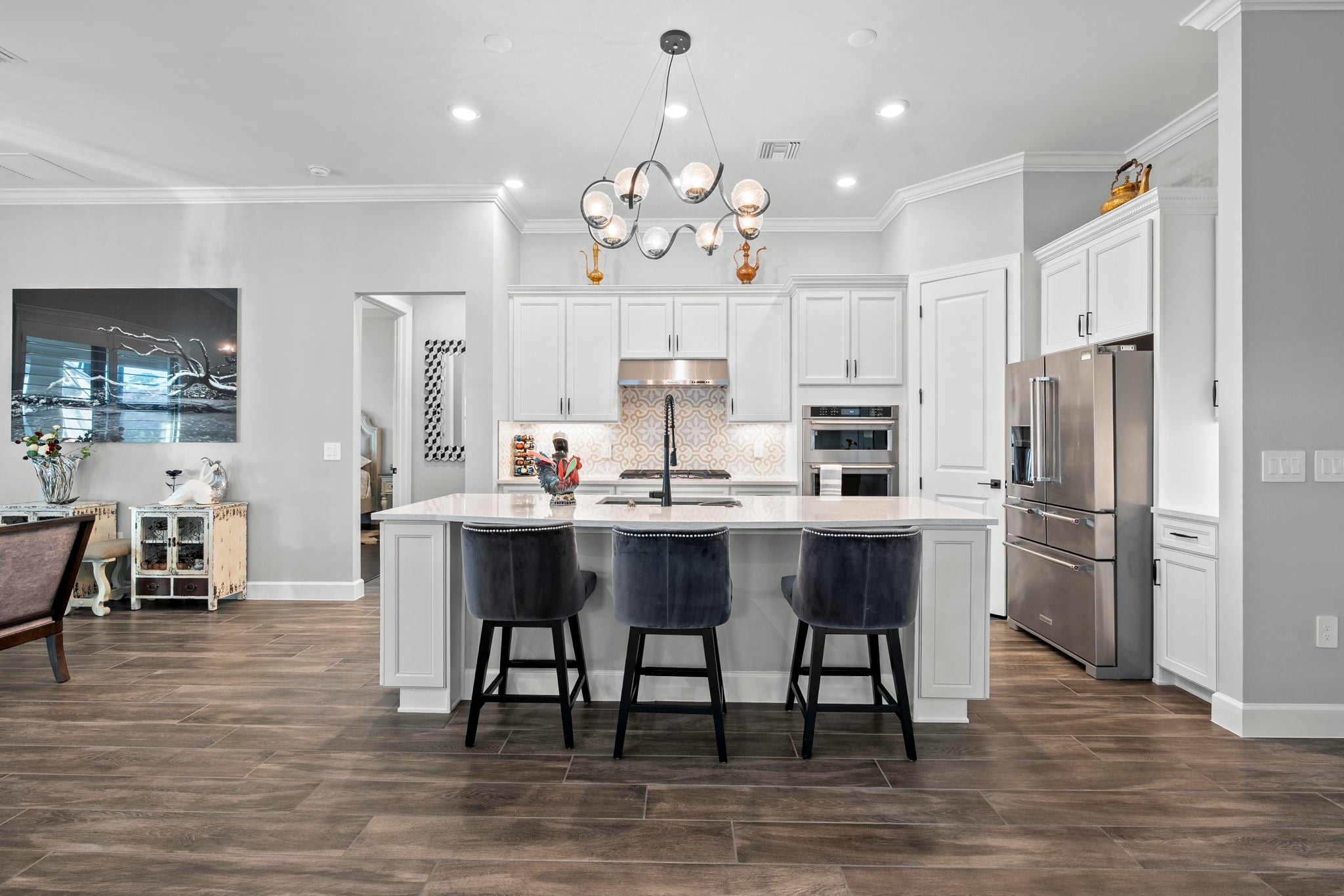 9811 Everglades Dr | Kitchen