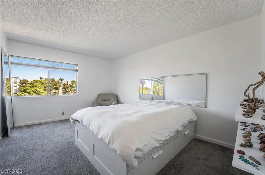 730 S Royal Crest Img 12