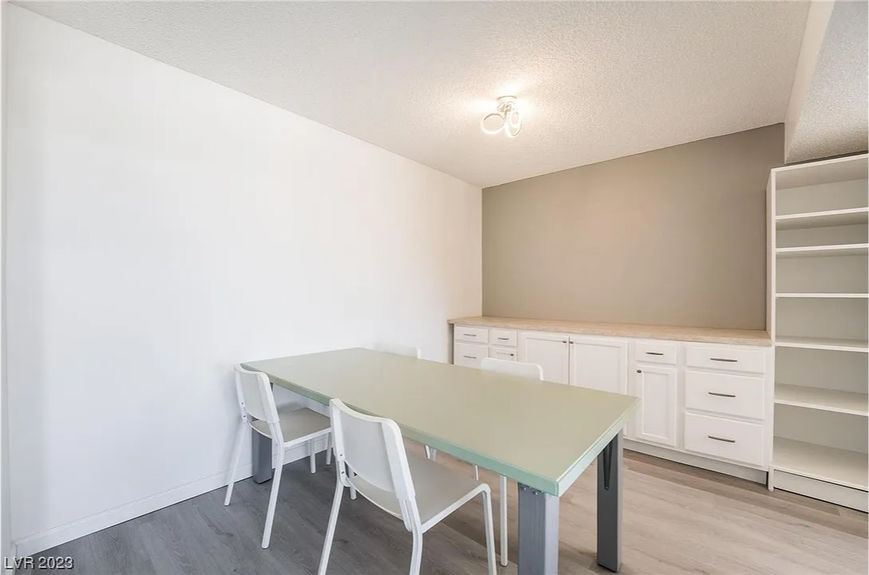 730 S Royal Crest Img 8