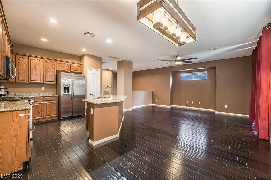 7473 Glimmering Sun Ave Img 7