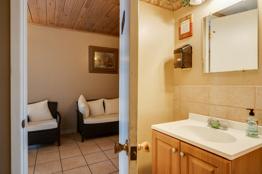 1509_Bluff_AssentRE-41