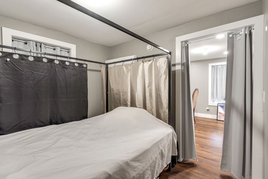 2008_Hayes_AssentRE-26