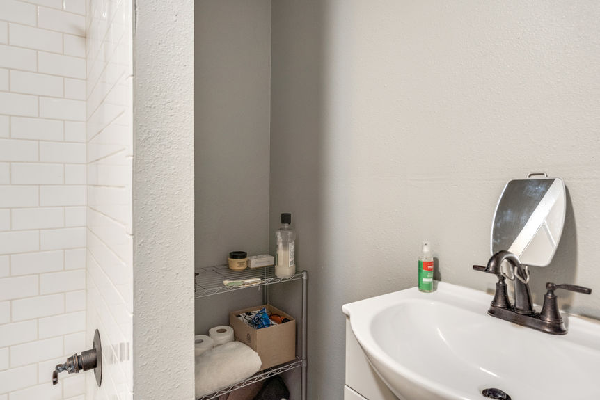 2008_Hayes_AssentRE-29