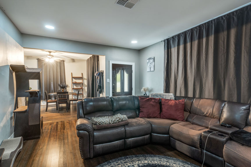 2008_Hayes_AssentRE-4