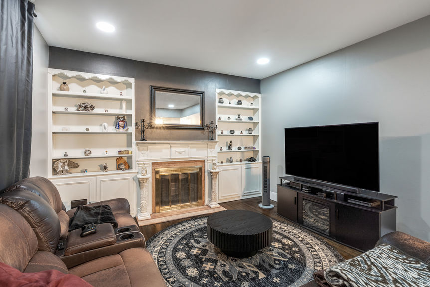 2008_Hayes_AssentRE-6